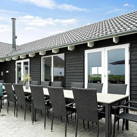 30 Person Holiday In Semesterbostad *